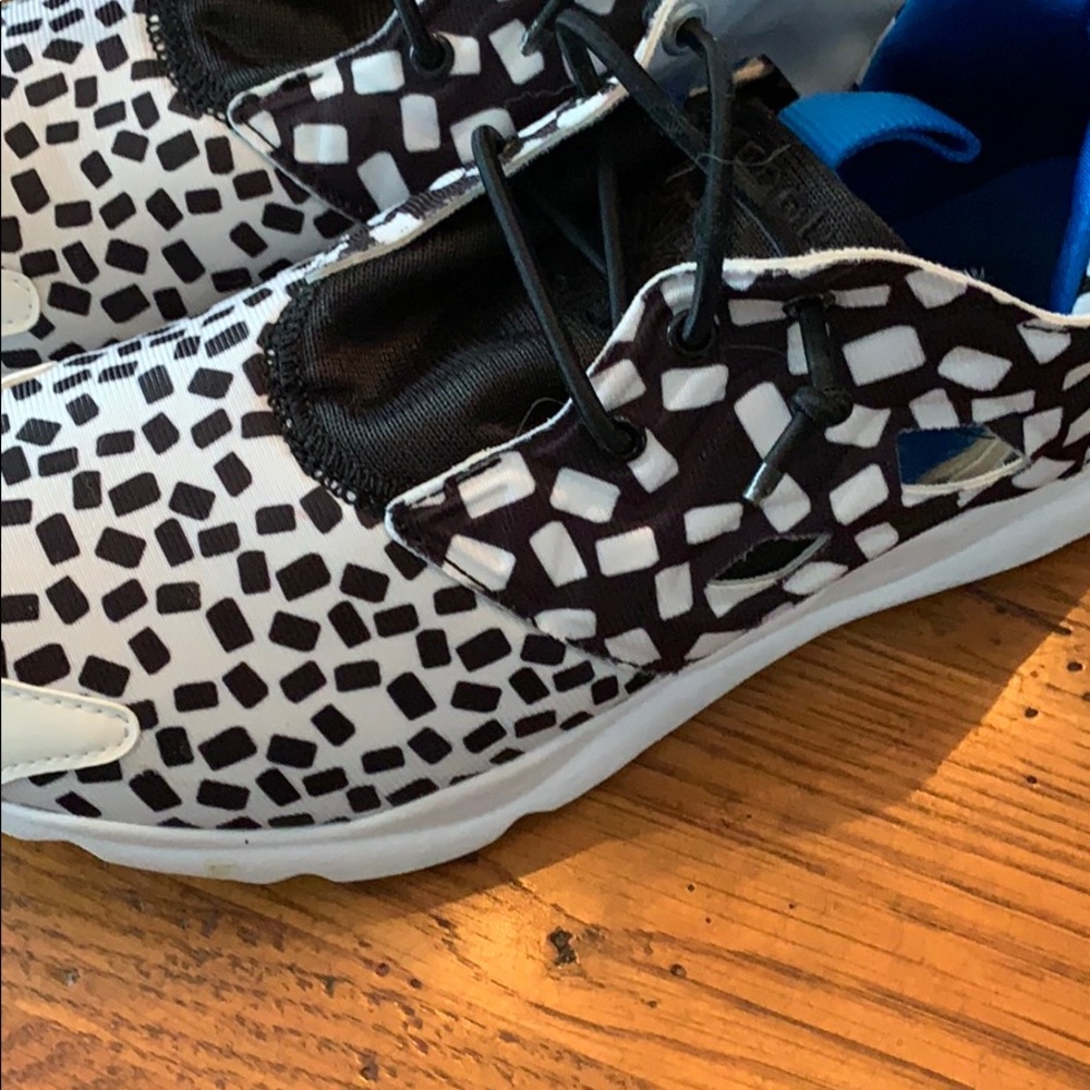 Reebok trainers - Picture 2 of 5
